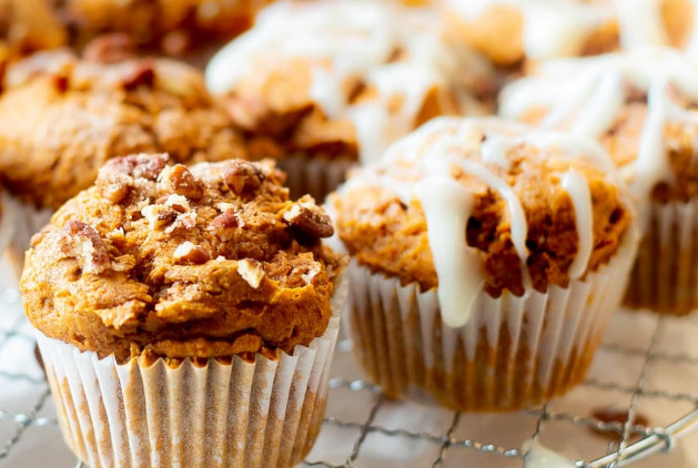 Pumpkin Muffin from Spice Cake Mix Recipe to Make an Amazing Fall Treat